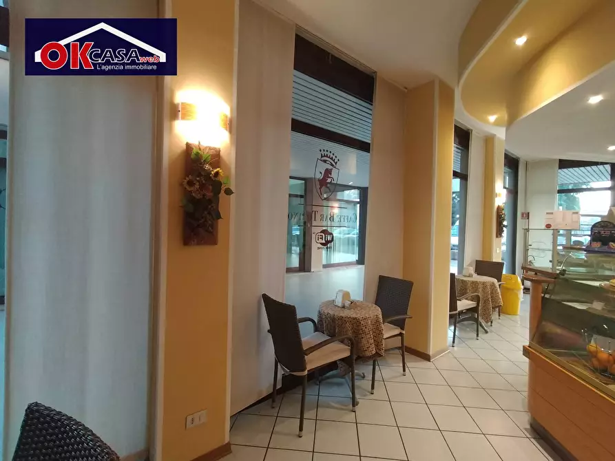 Immagine 9 di Attività commerciale in vendita  in via ugo foscolo a Monfalcone