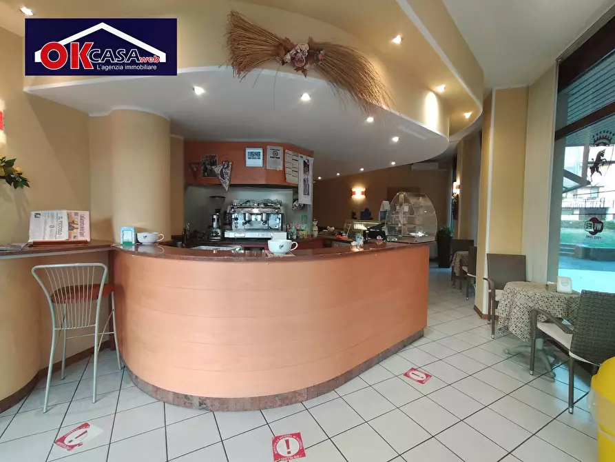 Immagine 11 di Attività commerciale in vendita  in via ugo foscolo a Monfalcone