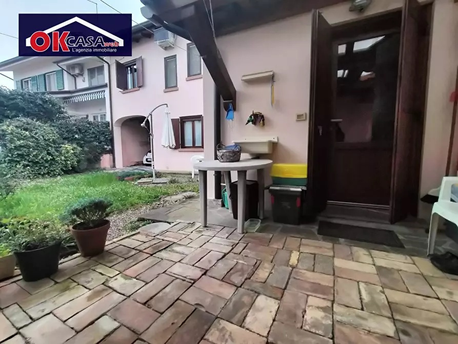 Immagine 41 di Villetta a schiera in vendita  in Via Gabriele d'Annunzio a Staranzano