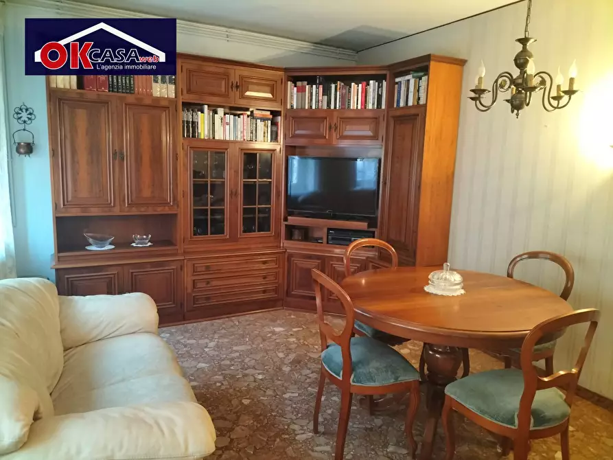 Immagine 2 di Casa semindipendente in vendita  in via San Antonio a Medea