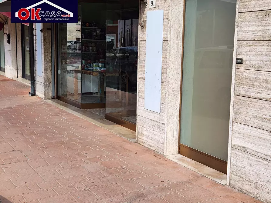 Immagine 6 di Attività commerciale in vendita  in VIA MONTEMZZI 9 a Vigasio