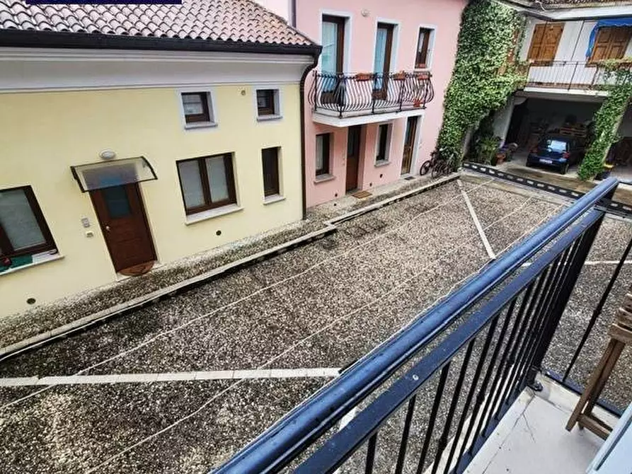 Immagine 17 di Appartamento in vendita  in Viale Friuli a Cormons