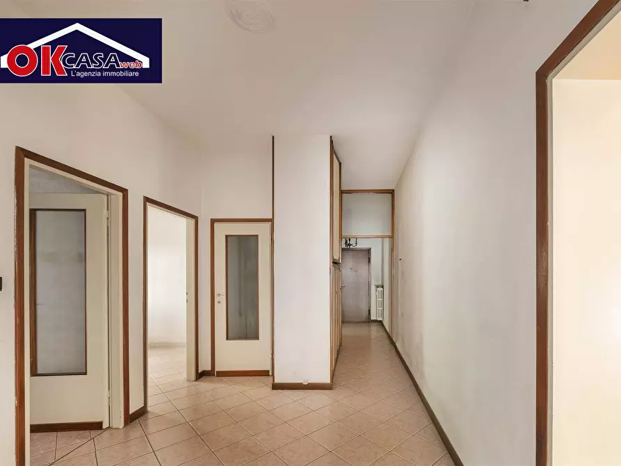 Immagine 21 di Appartamento in vendita  in via Giovanni da Verrazzano 8 a Verona