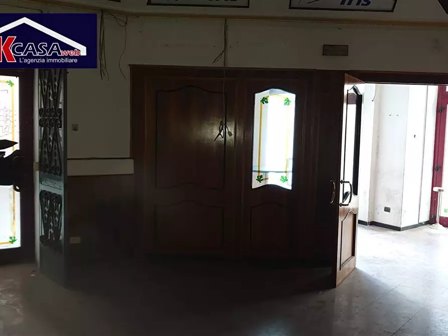 Immagine 3 di Attività commerciale in affitto  in Via Carducci a Verona