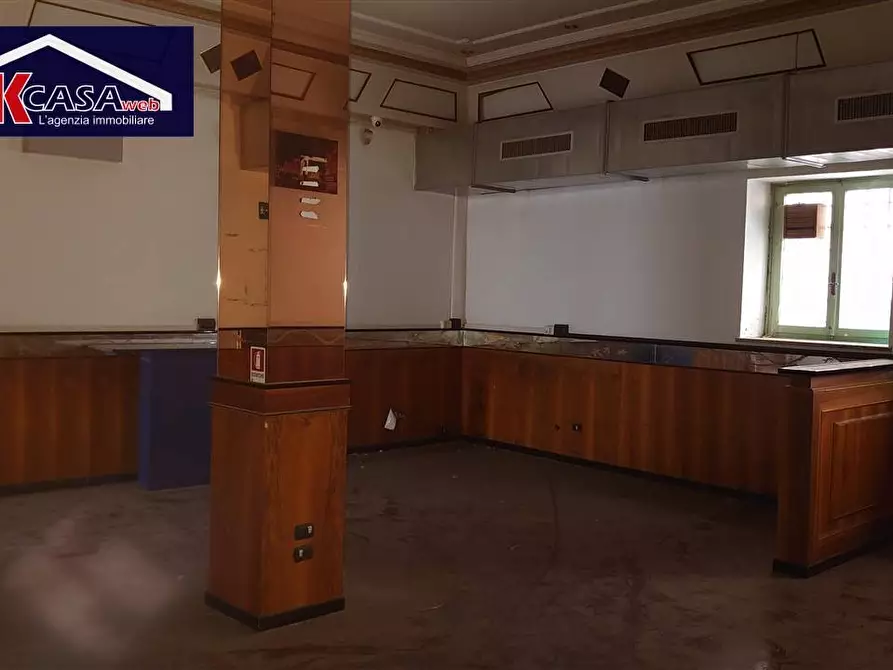 Immagine 6 di Attività commerciale in affitto  in Via Carducci a Verona