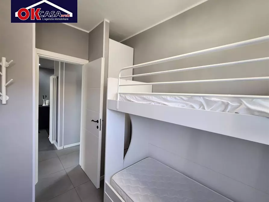 Immagine 13 di Appartamento in vendita  in via pò 1 a Peschiera Del Garda