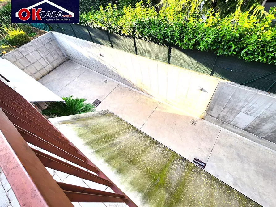 Immagine 36 di Villetta a schiera in vendita  in via sauro 20 a Sirmione