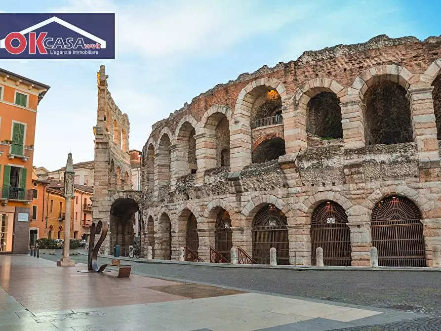 Immagine 5 di Box auto in vendita  in Piazza Bra' a Verona