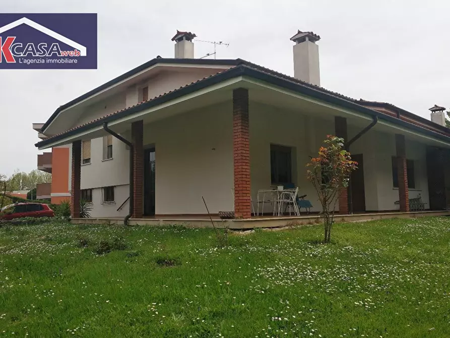 Immagine 14 di Villa in vendita  in Via L. Da Vinci 19 a Cervignano Del Friuli
