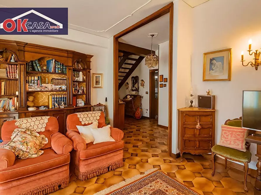 Immagine 1 di Appartamento in vendita  in via Montemezzi a Vigasio