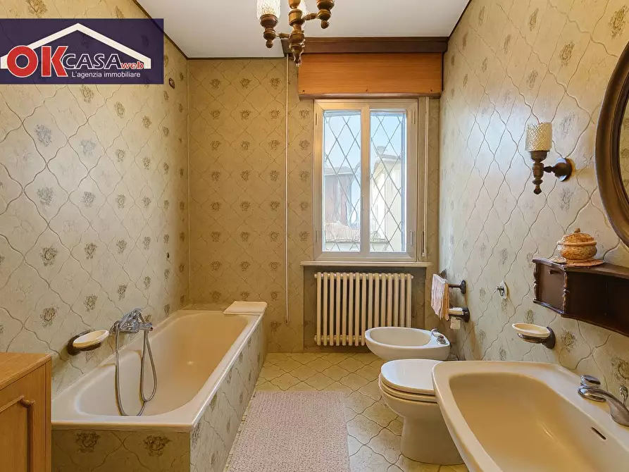 Immagine 12 di Appartamento in vendita  in via Montemezzi a Vigasio