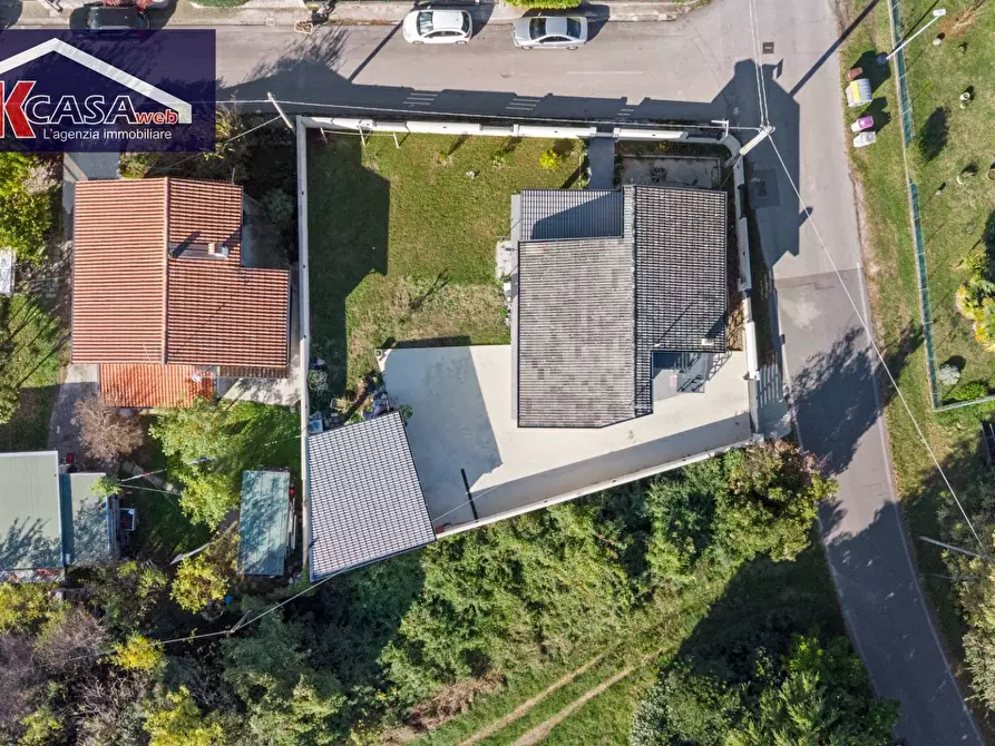 Immagine 2 di Villa in vendita  in Via Brancolo a Bagnaria Arsa