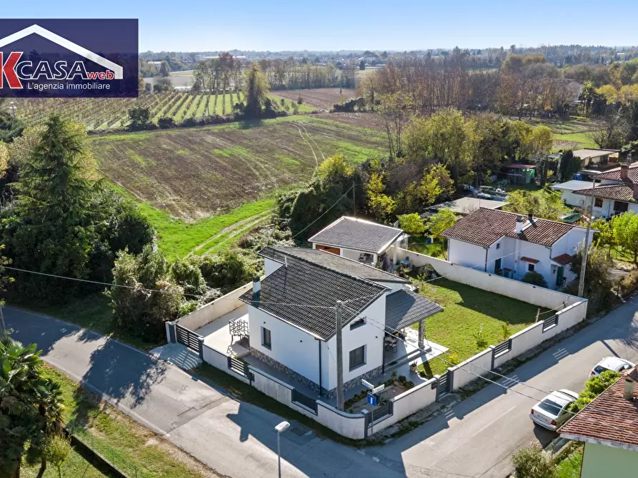 Immagine 4 di Villa in vendita  in Via Brancolo a Bagnaria Arsa