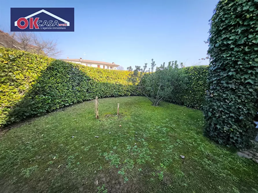 Immagine 40 di Villetta a schiera in vendita  in via degli ulivi a Pozzolengo