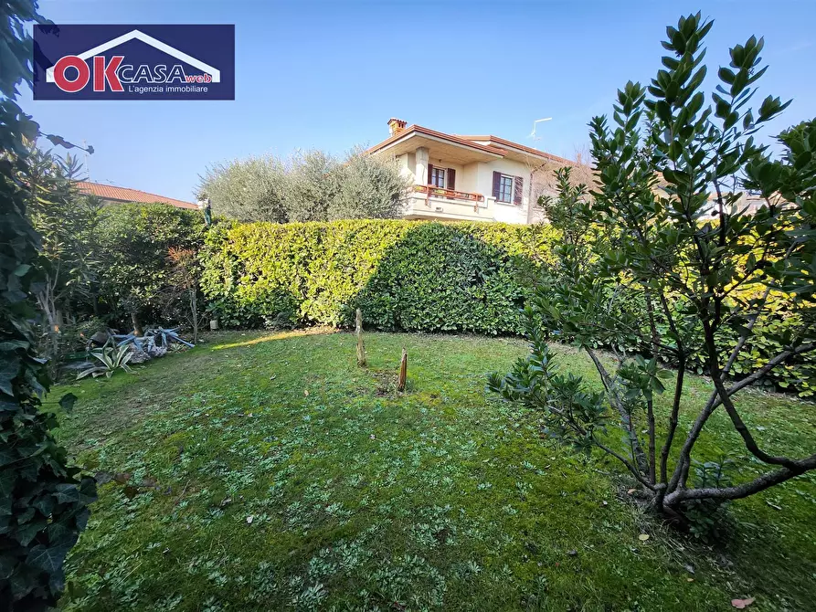 Immagine 41 di Villetta a schiera in vendita  in via degli ulivi a Pozzolengo