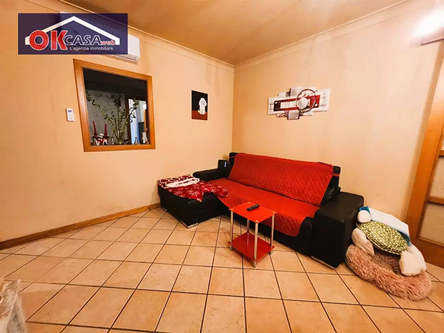 Immagine 3 di Appartamento in vendita  in via VENEZIA a Desenzano Del Garda