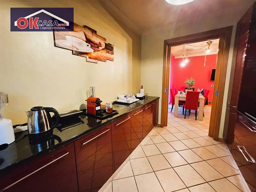 Immagine 6 di Appartamento in vendita  in via VENEZIA a Desenzano Del Garda