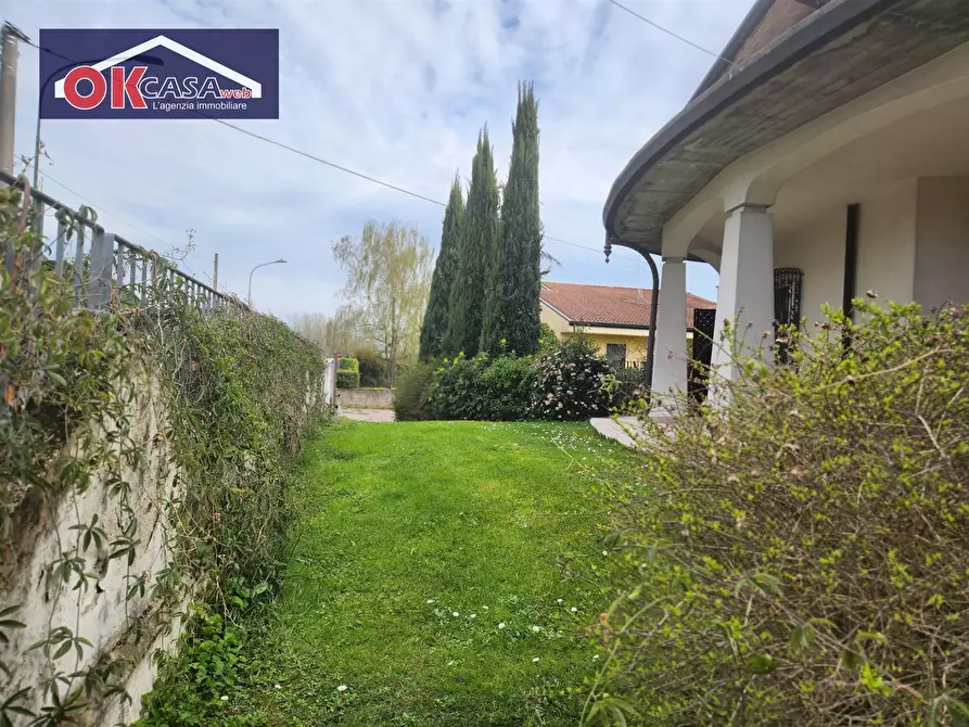 Immagine 32 di Villa in vendita  in Via Barbaresco a Buttapietra