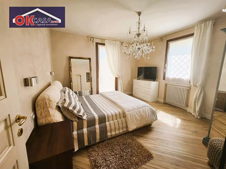 Immagine 12 di Appartamento in vendita  in via f. agello a Desenzano Del Garda