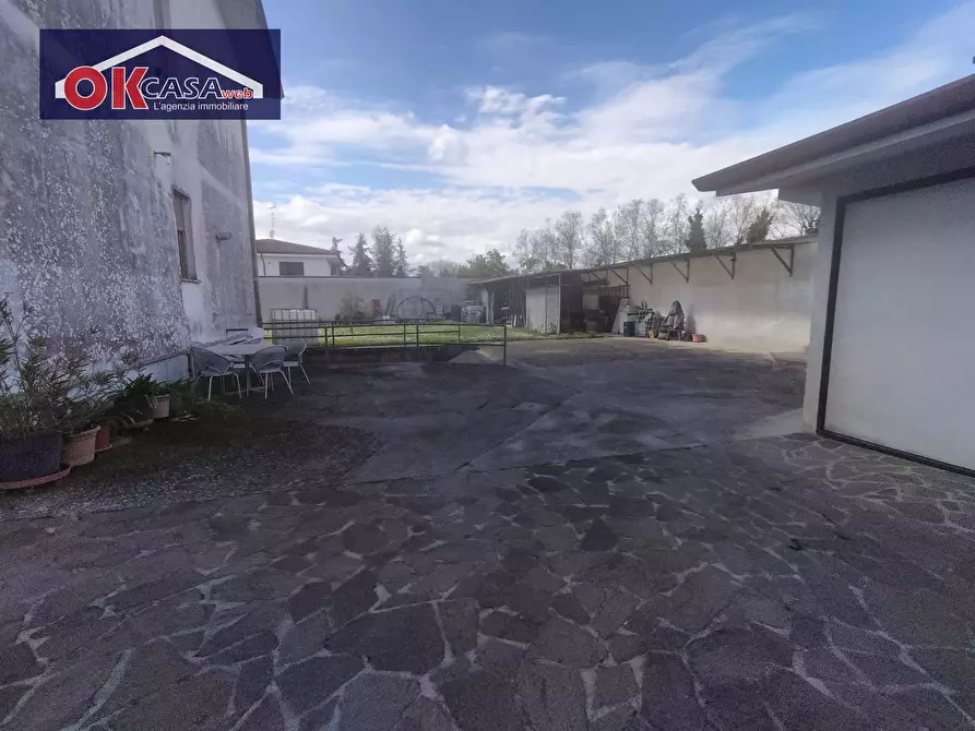 Immagine 2 di Casa indipendente in vendita  in Via Strauss a Chiopris Viscone