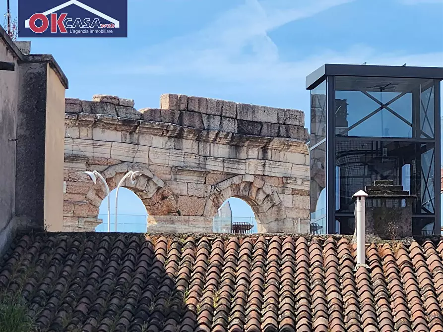Immagine 4 di Appartamento in vendita  in via san Nicolo' 3 a Verona