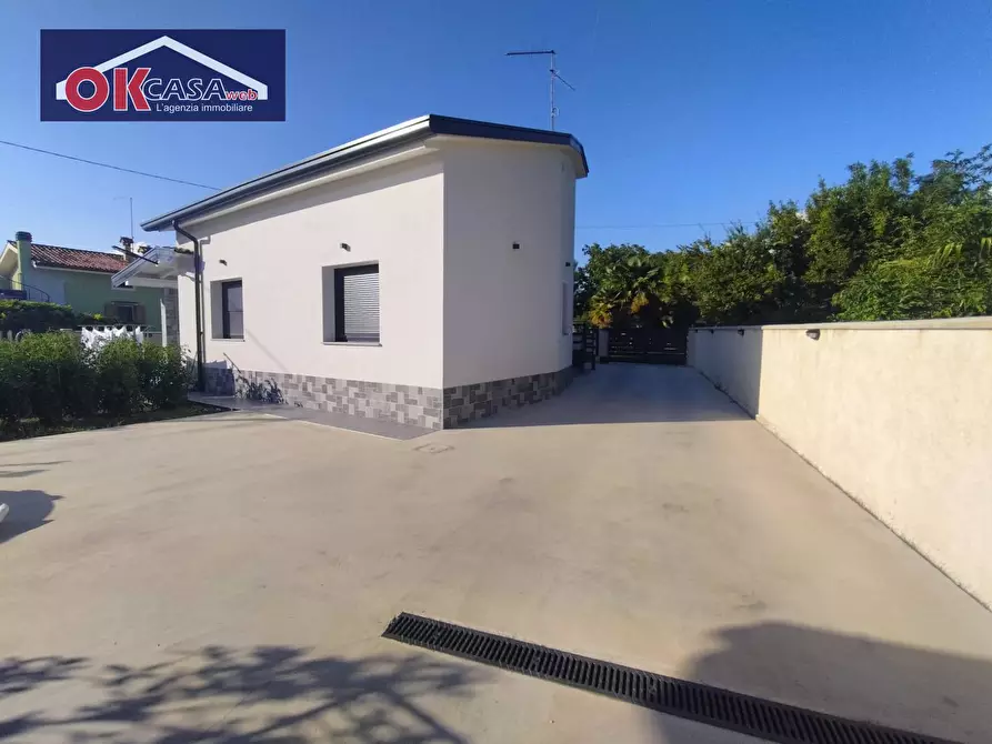 Immagine 8 di Villa in vendita  in Via Brancolo a Bagnaria Arsa