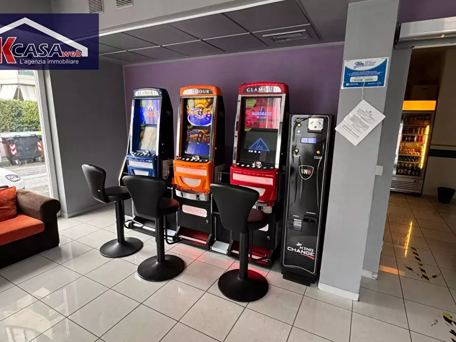 Immagine 10 di Attività commerciale in vendita  in Via Matteotti a Monfalcone