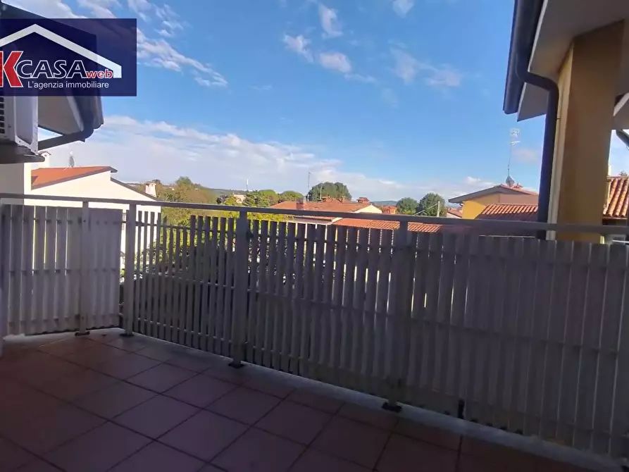 Immagine 4 di Appartamento in vendita  in Piazza del Popolo a Capriva Del Friuli