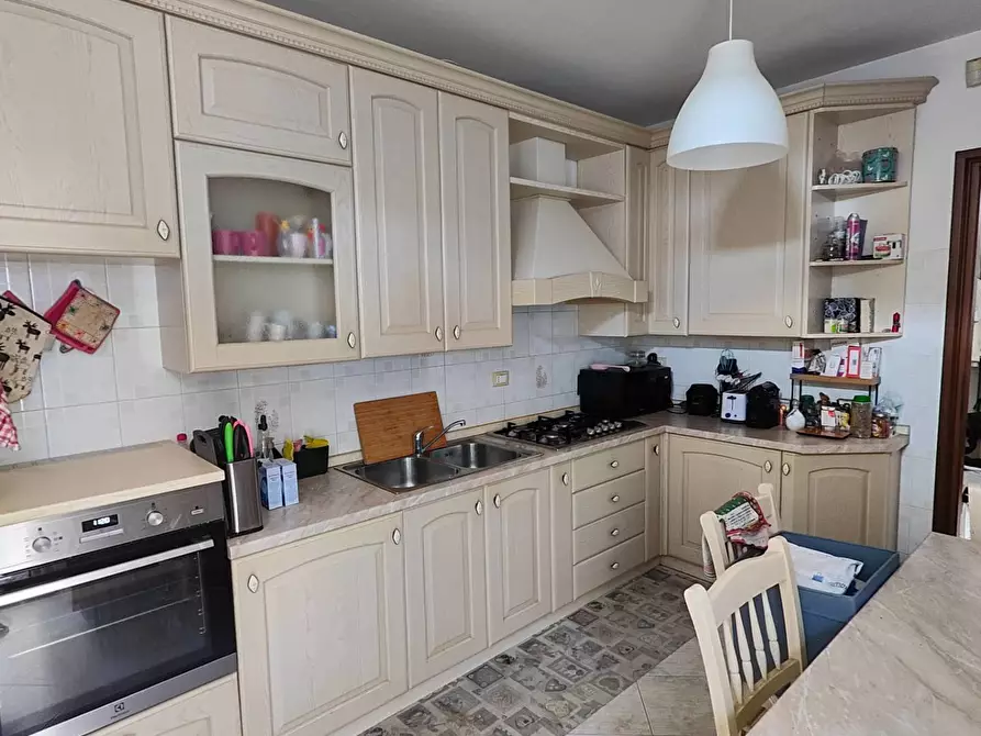 Immagine 17 di Appartamento in vendita  in Via Dante Alighieri a Capriva Del Friuli