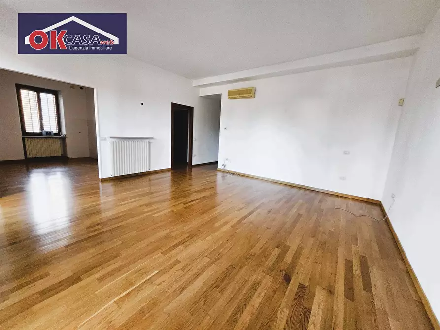 Immagine 5 di Appartamento in affitto  in Riva San Lorenzo a Verona