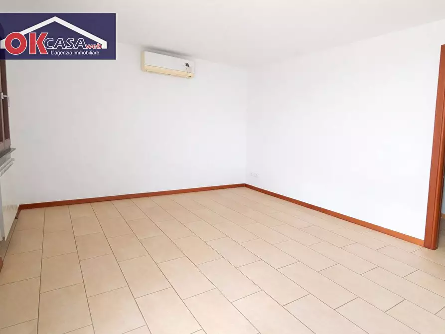 Immagine 4 di Casa indipendente in vendita  in Via Gavinana a Capriva Del Friuli