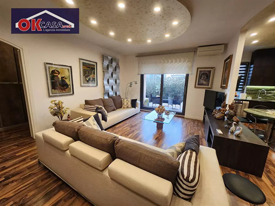 Immagine 3 di Casa semindipendente in vendita  in via 4 novembre a Sant'ambrogio Di Valpolicella