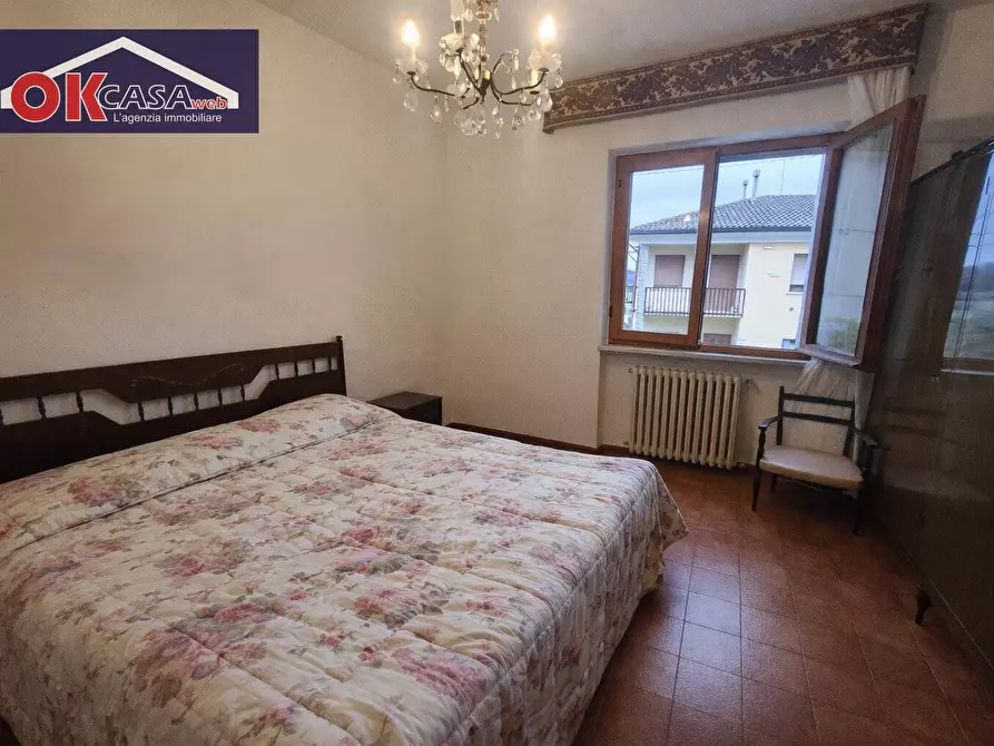 Immagine 5 di Appartamento in vendita  in località campagna a Caprino Veronese