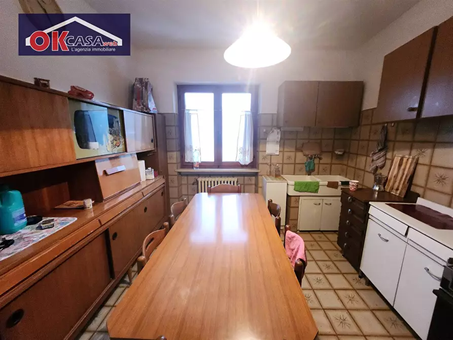 Immagine 4 di Appartamento in vendita  in località campagna a Caprino Veronese