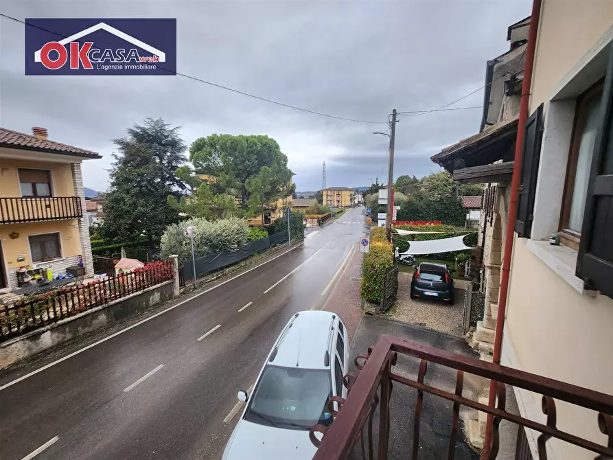 Immagine 13 di Appartamento in vendita  in località campagna a Caprino Veronese