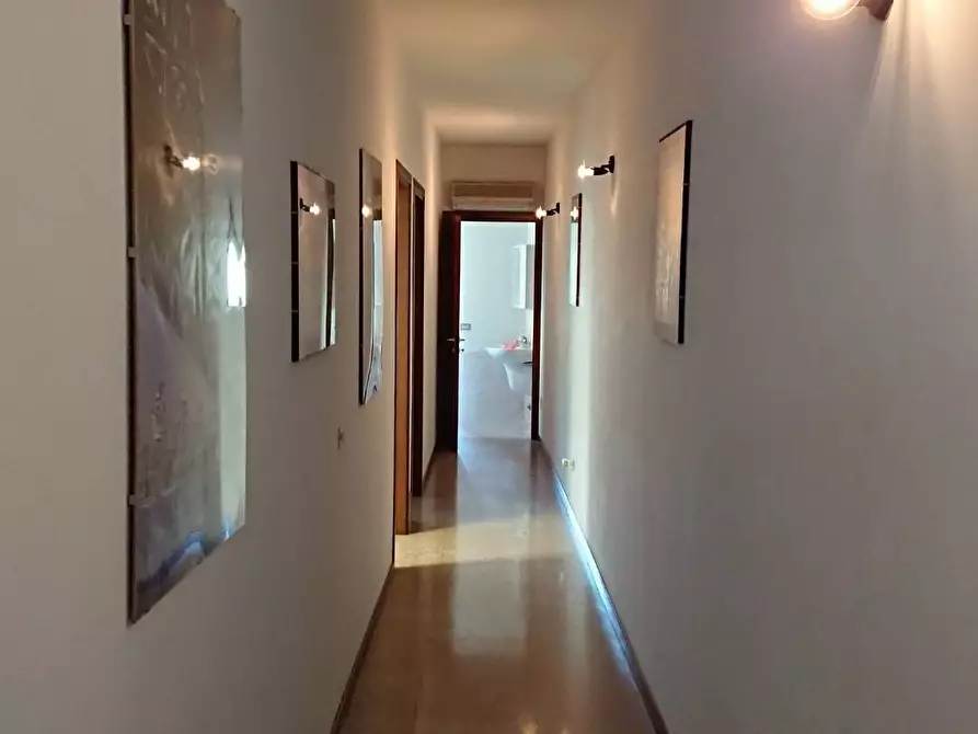 Immagine 4 di Ufficio in affitto  in cavour 130 a Zevio