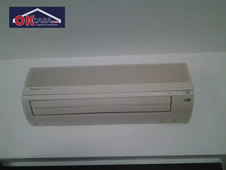 Immagine 25 di Ufficio in affitto  in cavour 130 a Zevio