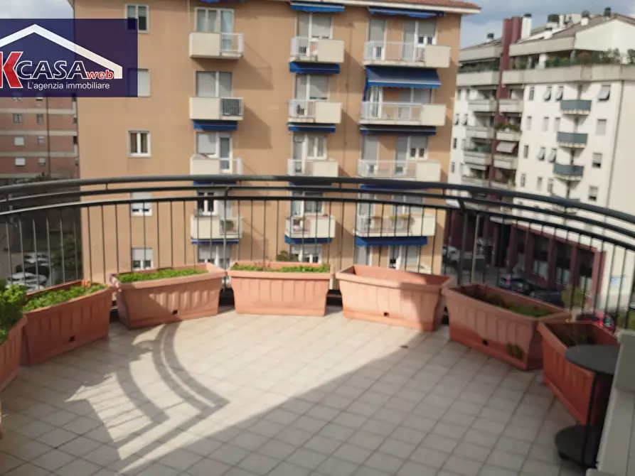 Immagine 9 di Appartamento in affitto  in via da vinci 41 a Verona