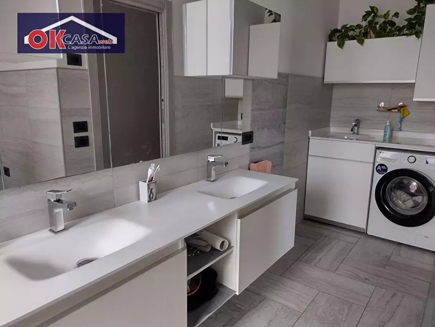 Immagine 14 di Villa in vendita  in Via Gelmetto a Verona