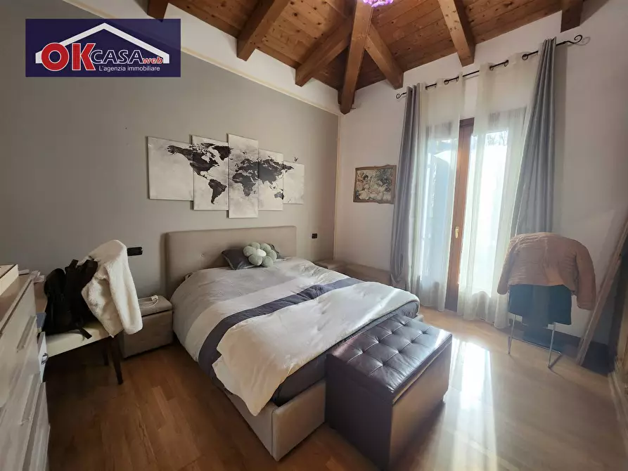 Immagine 10 di Villa in vendita  in via silone a Bovolone