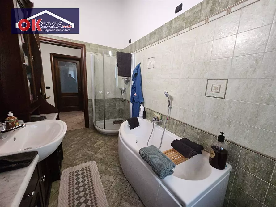 Immagine 12 di Villa in vendita  in via silone a Bovolone