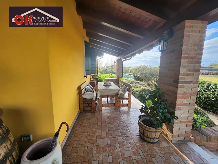 Immagine 24 di Villa in vendita  in via silone a Bovolone