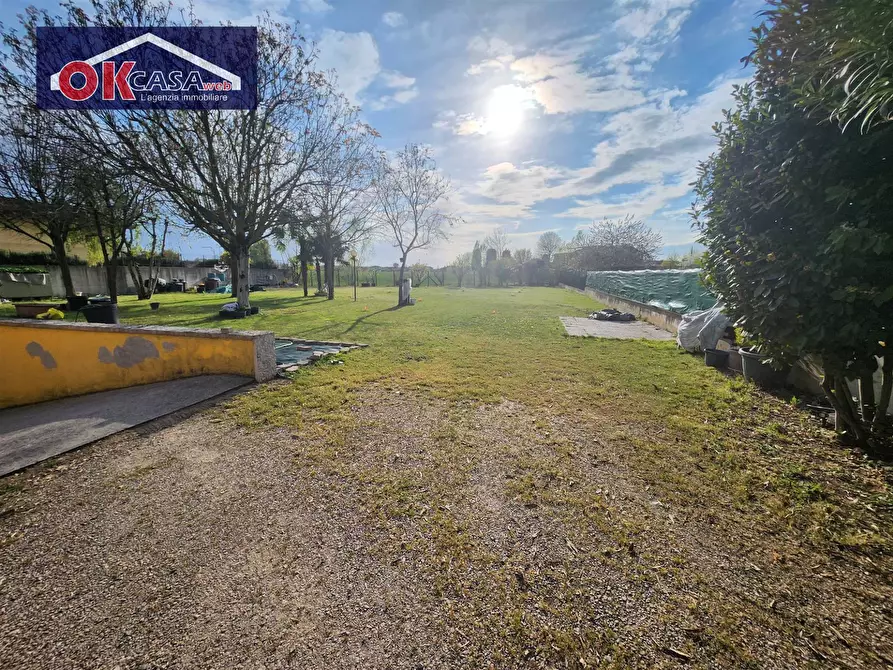 Immagine 25 di Villa in vendita  in via silone a Bovolone