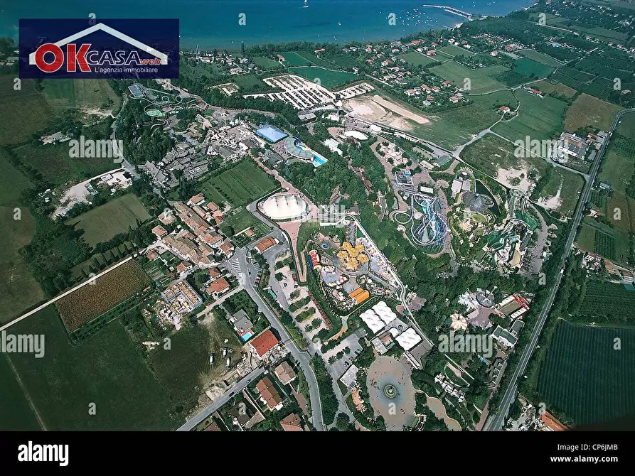 Immagine 13 di Terreno residenziale in vendita  in via Pasubio a Castelnuovo Del Garda