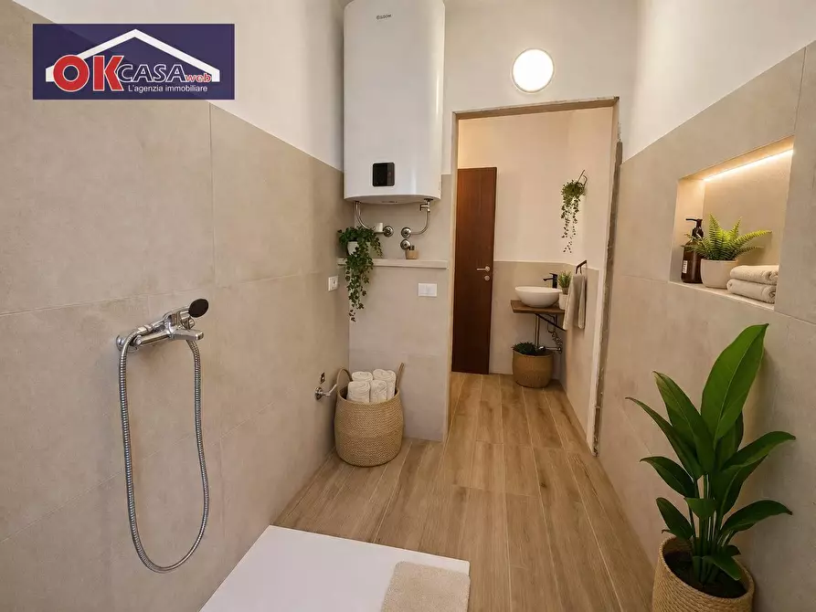 Immagine 9 di Appartamento in vendita  in corso venezia a Verona