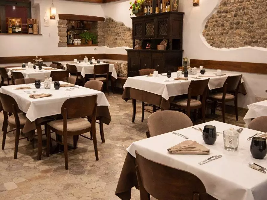 Immagine 9 di Attività commerciale in affitto  in Via Manzoni a San Giorgio Della Richinvelda