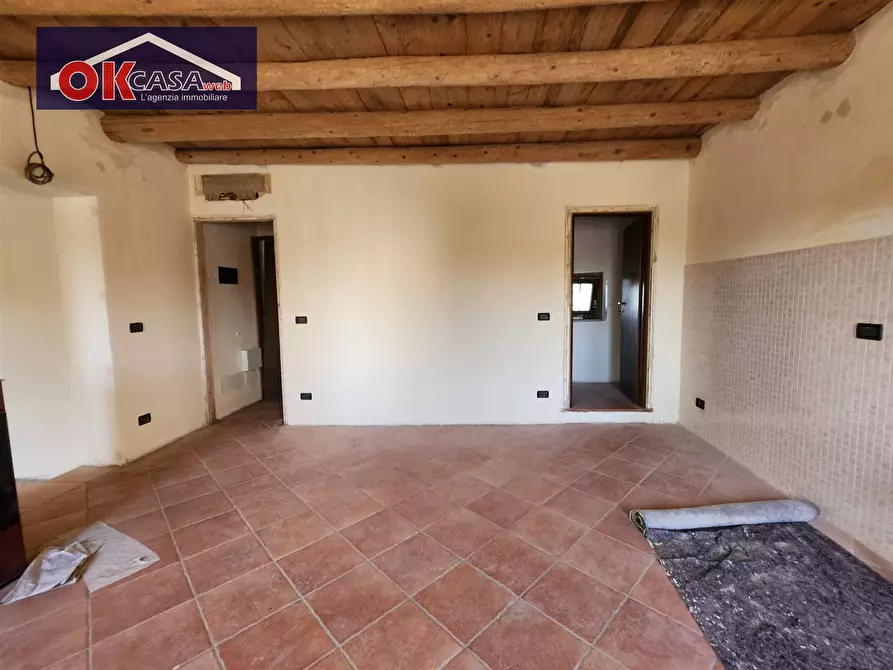 Immagine 10 di Rustico / casale in vendita  in località pozzi a Valeggio Sul Mincio