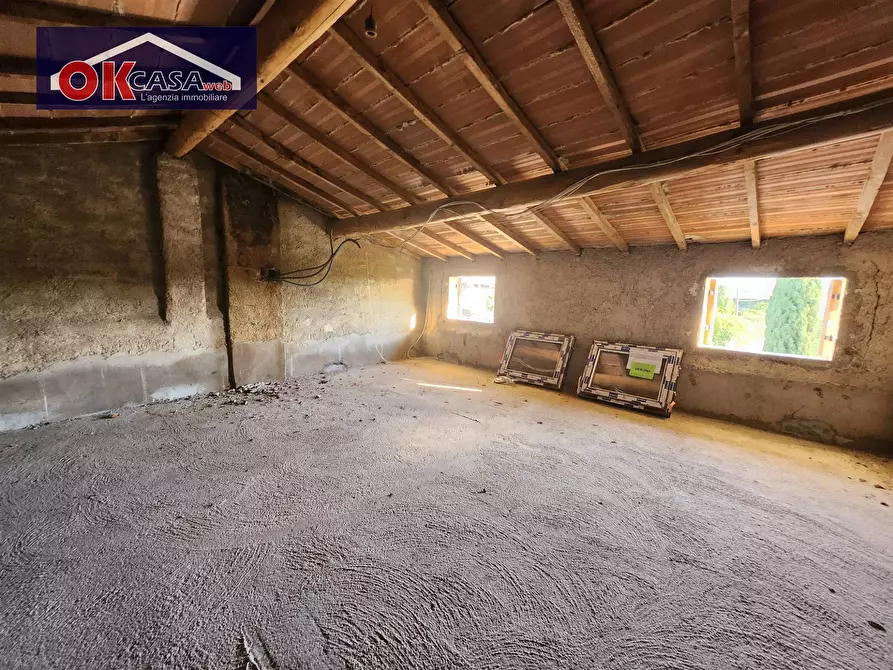 Immagine 23 di Rustico / casale in vendita  in località pozzi a Valeggio Sul Mincio