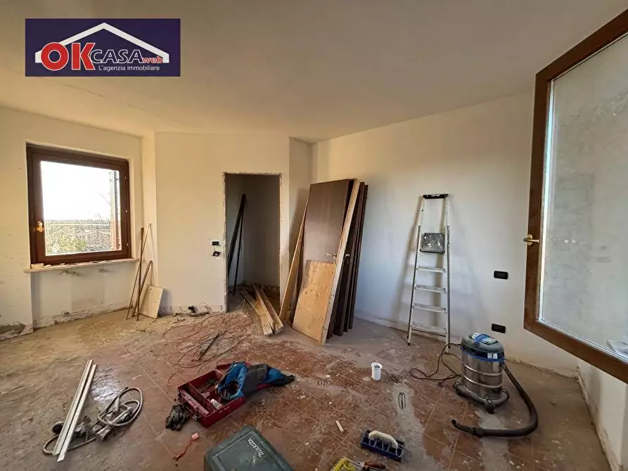 Immagine 16 di Rustico / casale in vendita  in località pozzi a Valeggio Sul Mincio