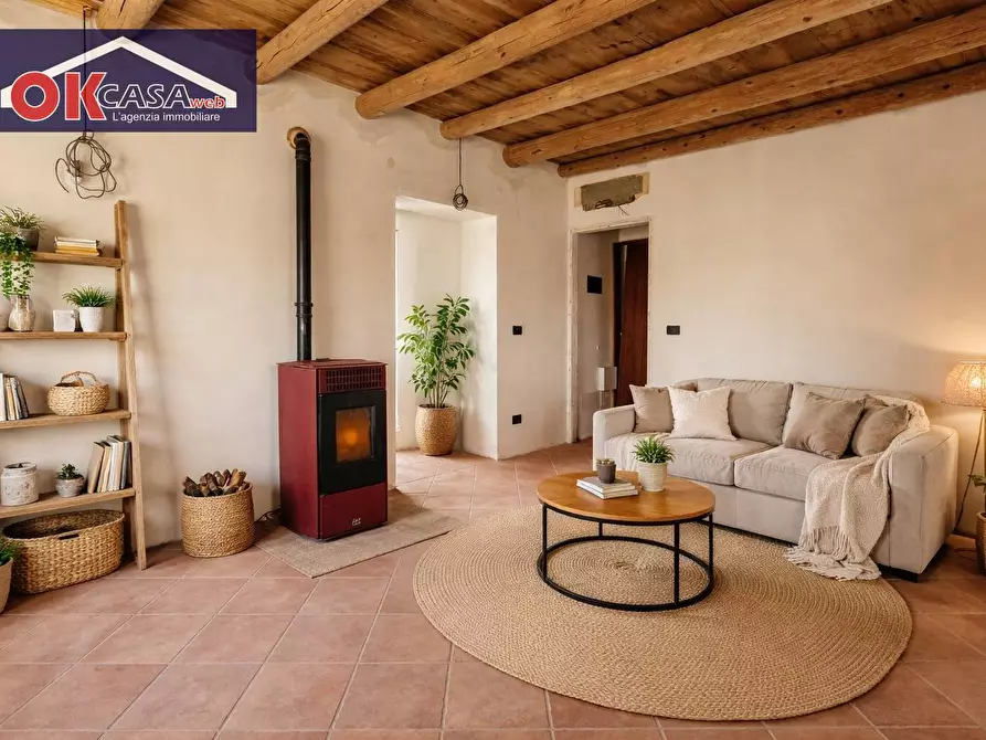 Immagine 8 di Rustico / casale in vendita  in località pozzi a Valeggio Sul Mincio